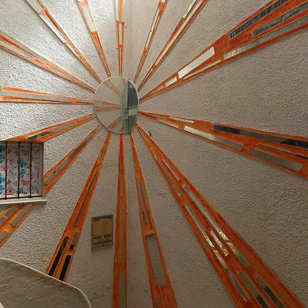 Chambre Interieure De 4 Avec Salle De Bain Privee Centre Lourdes Penzion Lurdy